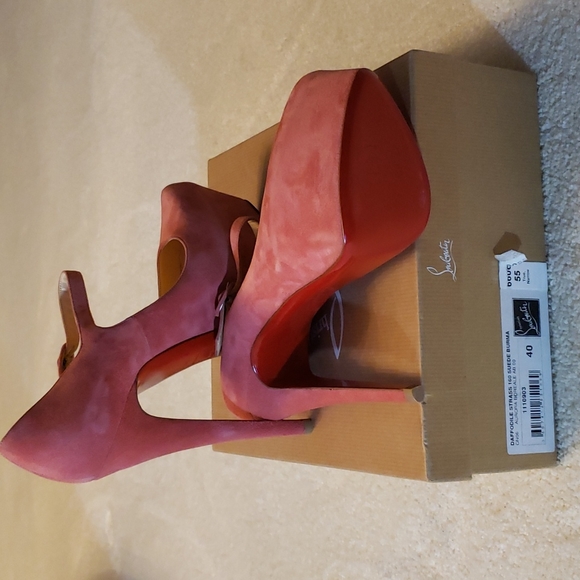 Christian Louboutin size 40 color pink suede 100% AUTHENTIC - Picture 10 of 16